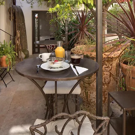 Bed & Breakfast La Maison Des Augustins 4 Stars Et Fitness 4*