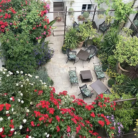 La Maison Des Augustins 4 Stars Et Fitness Avignone