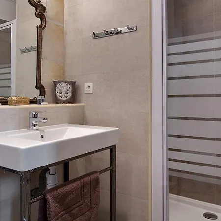 Bed & Breakfast La Maison Des Augustins 4 Stars Et Fitness 4*