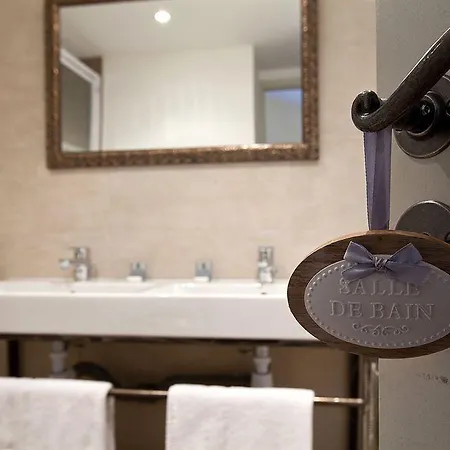 La Maison Des Augustins 4 Stars Et Fitness 4*