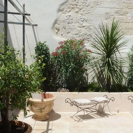 La Maison Des Augustins 4 Stars Et Fitness 4*