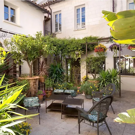 Bed & Breakfast La Maison Des Augustins 4 Stars Et Fitness Avignon