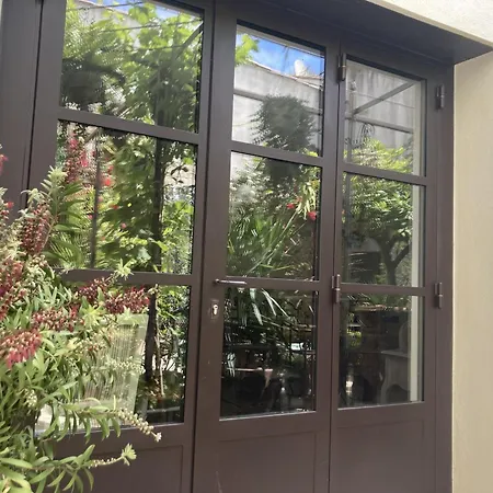 Bed & Breakfast La Maison Des Augustins 4 Stars Et Fitness Avignon